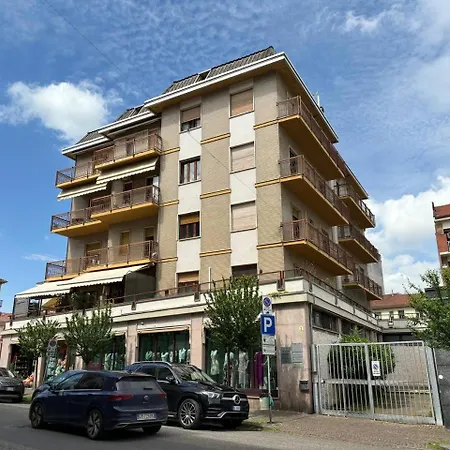 Attico Nel Centro Di Valenza